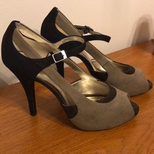 Stylish multicolor heels. Worn once